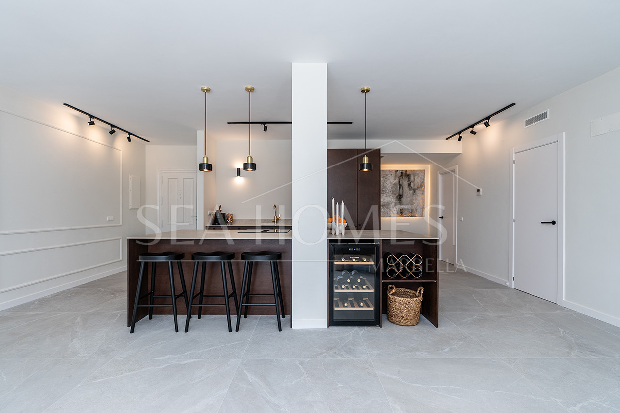 Fully refurbished spacious apartment with sea, golf and mountain views in La Quinta Golf