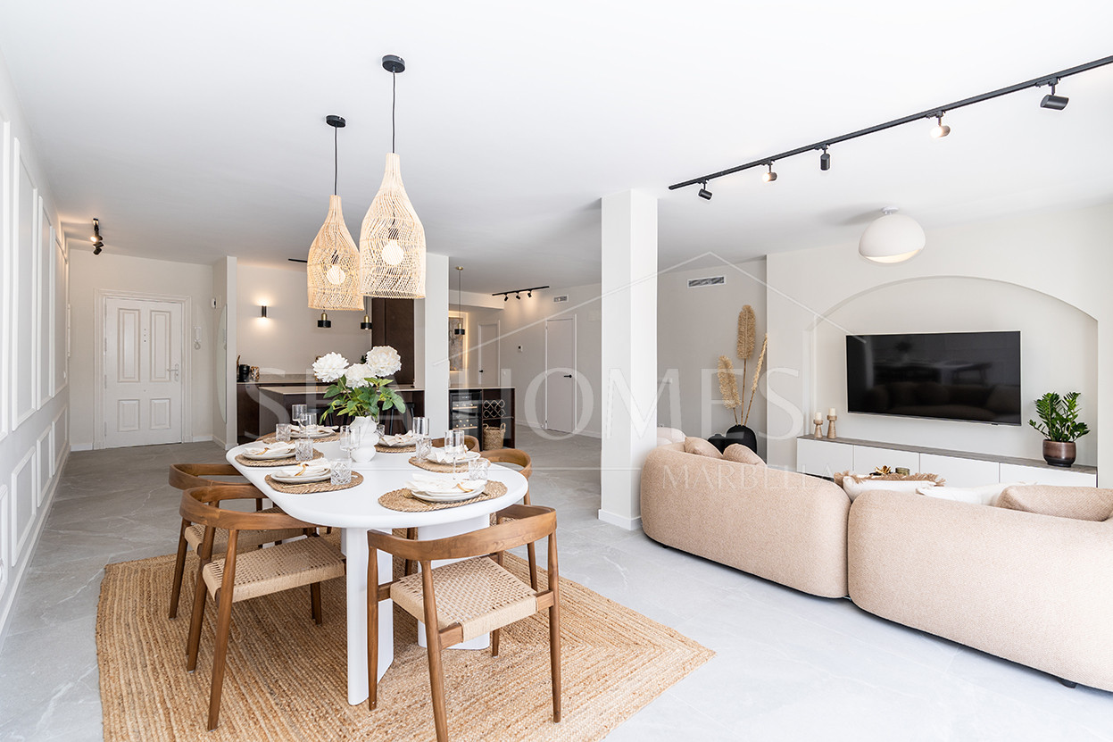 Fully refurbished spacious apartment with sea, golf and mountain views in La Quinta Golf