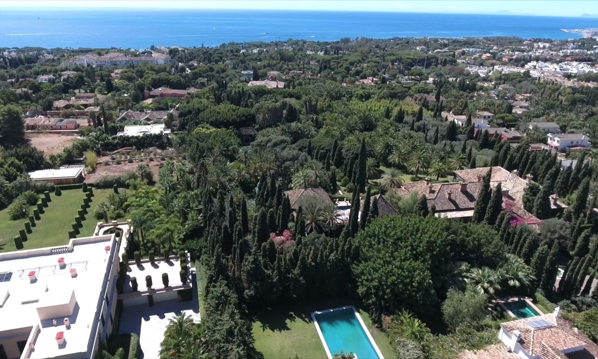 Asombrosa parcela en Rocio de Nagüeles, la Milla de Oro. Marbella