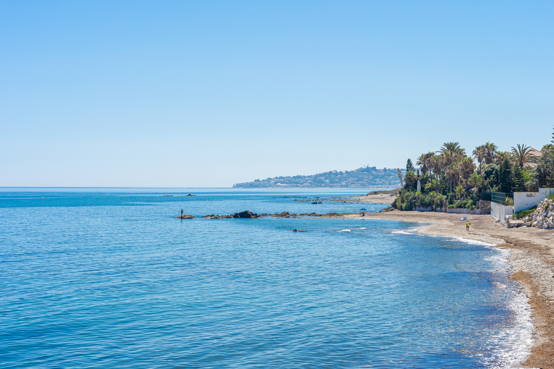 Increíble Villa en Primera Línea de Playa en Mijas Costa