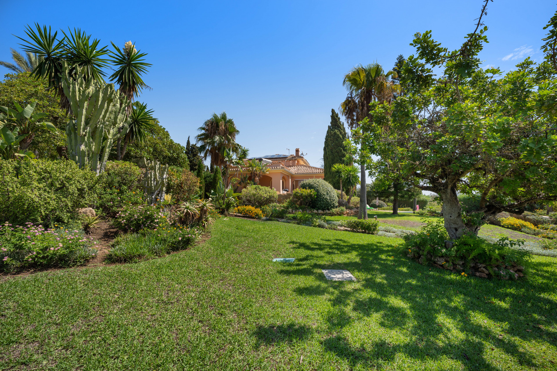 Stunning villa in a sought after area of Marbella is a south facing gem in its own Andalucian crown