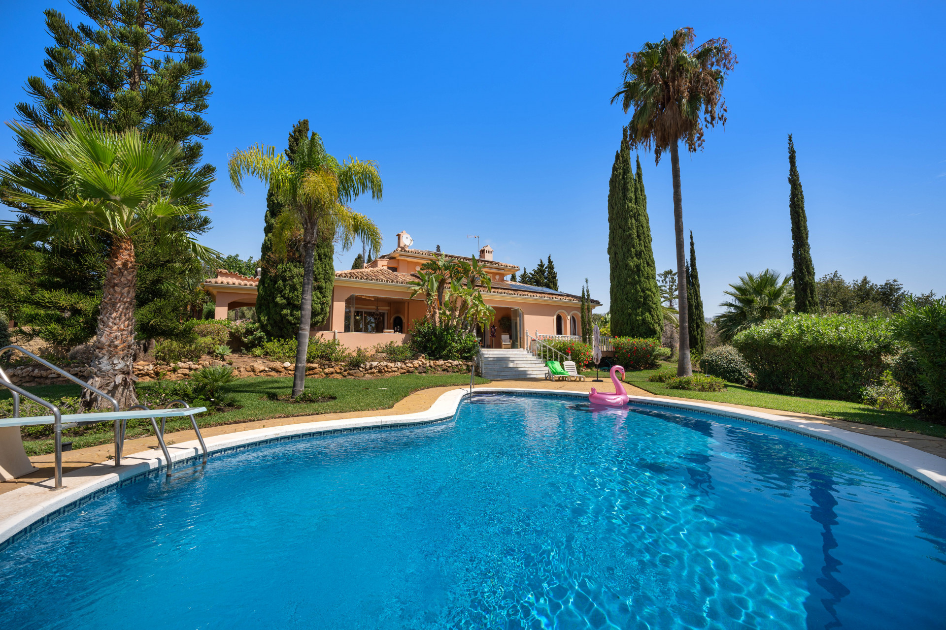 Stunning villa in a sought after area of Marbella is a south facing gem in its own Andalucian crown