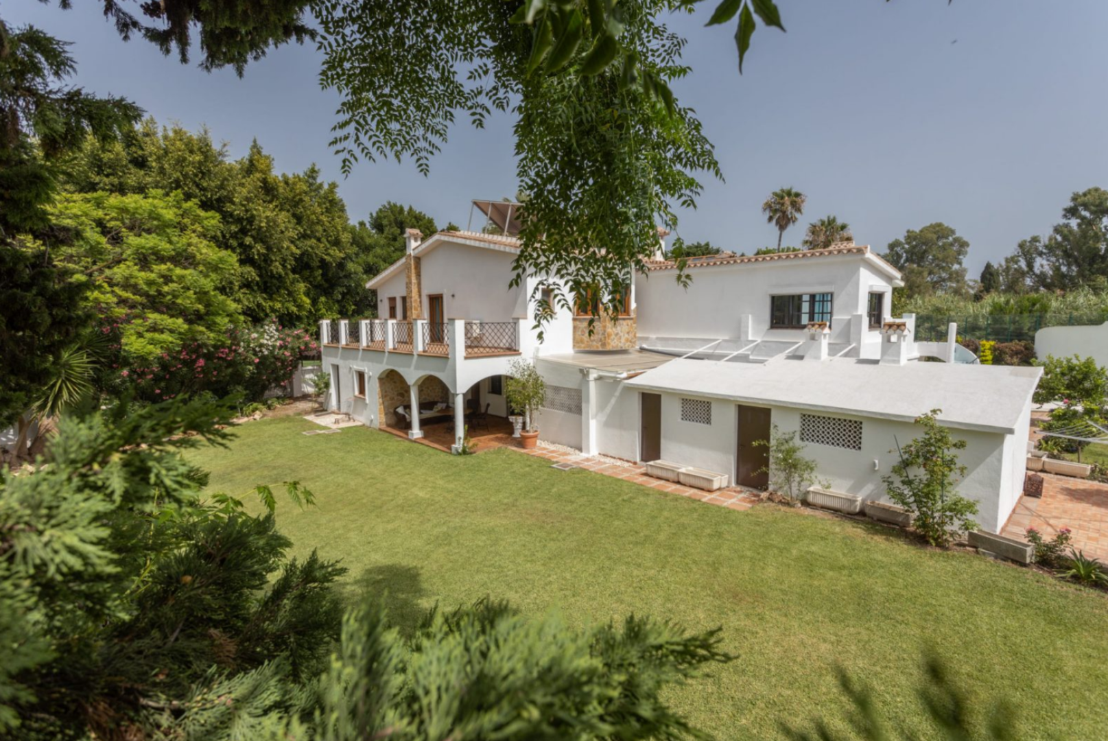 Remarkable 4 bedroom golfside villa in Guadalmina Baja exhibits eclectic flair and Andalucia charm