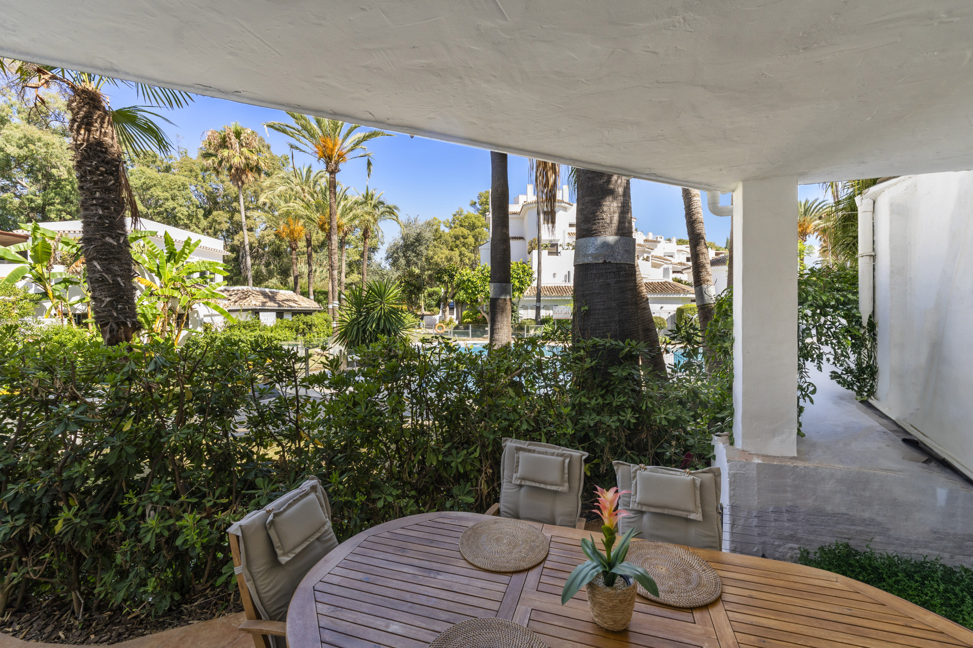 Renovated beachfront ground floor apartment is utterly stunning offers huge investment opportunity!