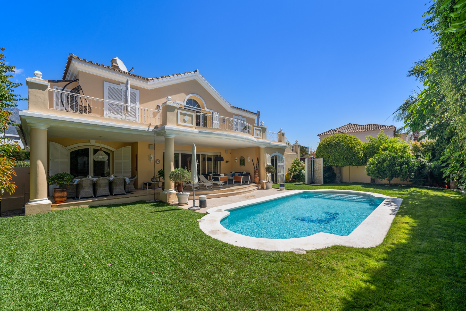 Elegant beautifully appointed residence located within prestigious Golden Mile, Marbella.