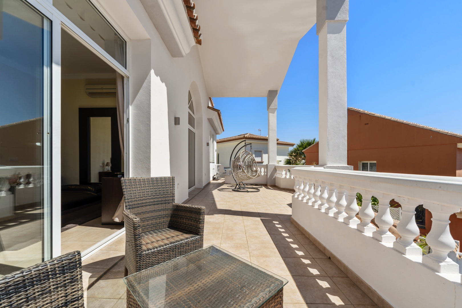 Elevated 4 bedroom 4 bathroom villa with panoramic views overlooking Mediterranean coastline