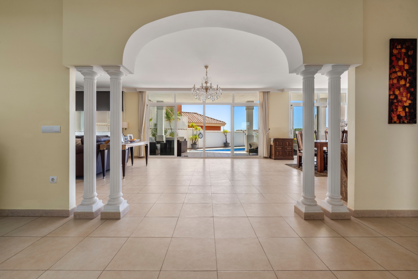 Elevated 4 bedroom 4 bathroom villa with panoramic views overlooking Mediterranean coastline