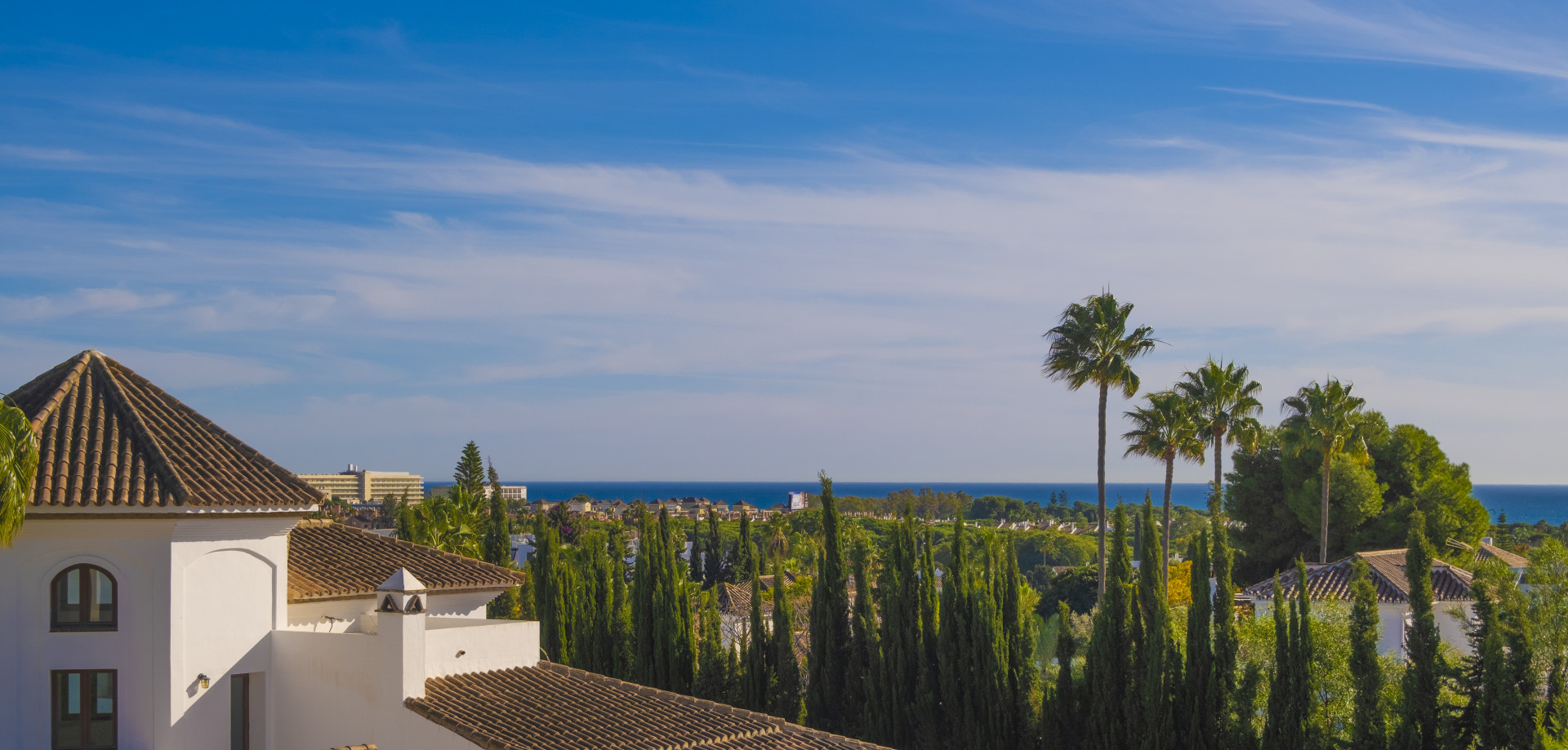 Beautiful spacious family villa with stunning views of the Mediterranean coastline and Marbellas La Concha mountain