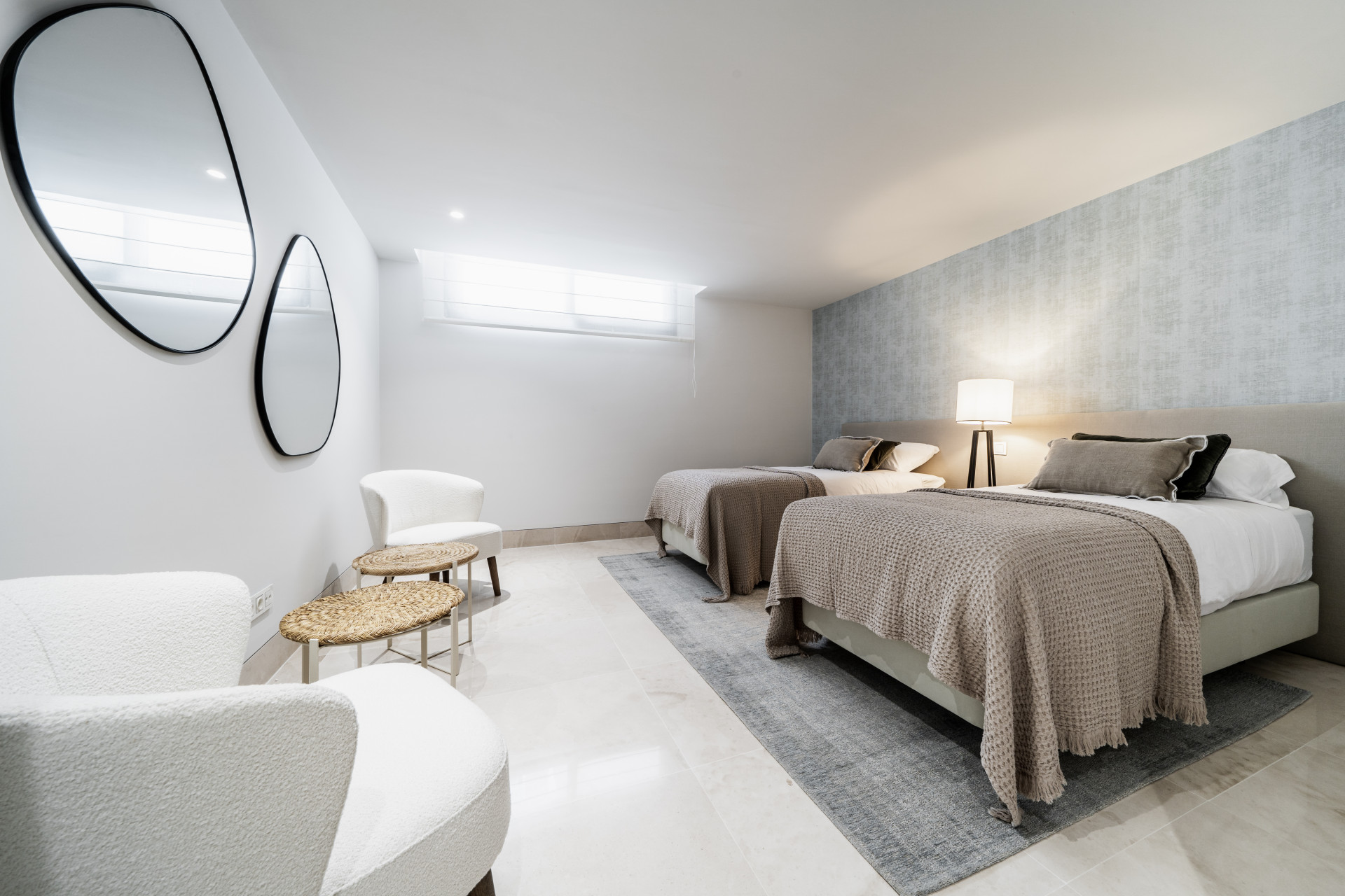 LUXURY RESIDENTIAL COMPLEX OF 5 MODERN-STYLE VILLAS ON THE GOLDEN MILE MARBELLA