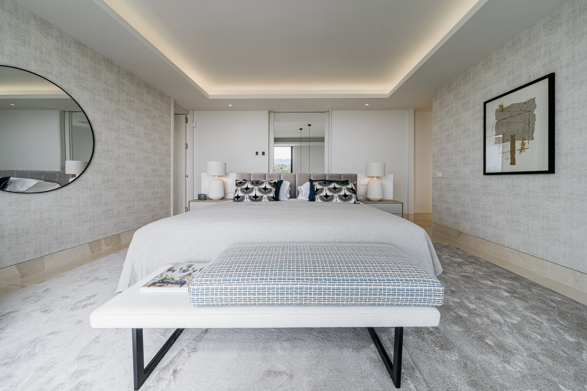 LUXURY RESIDENTIAL COMPLEX OF 5 MODERN-STYLE VILLAS ON THE GOLDEN MILE MARBELLA