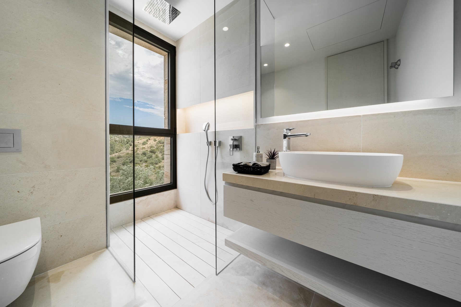 LUXURY RESIDENTIAL COMPLEX OF 5 MODERN-STYLE VILLAS ON THE GOLDEN MILE MARBELLA