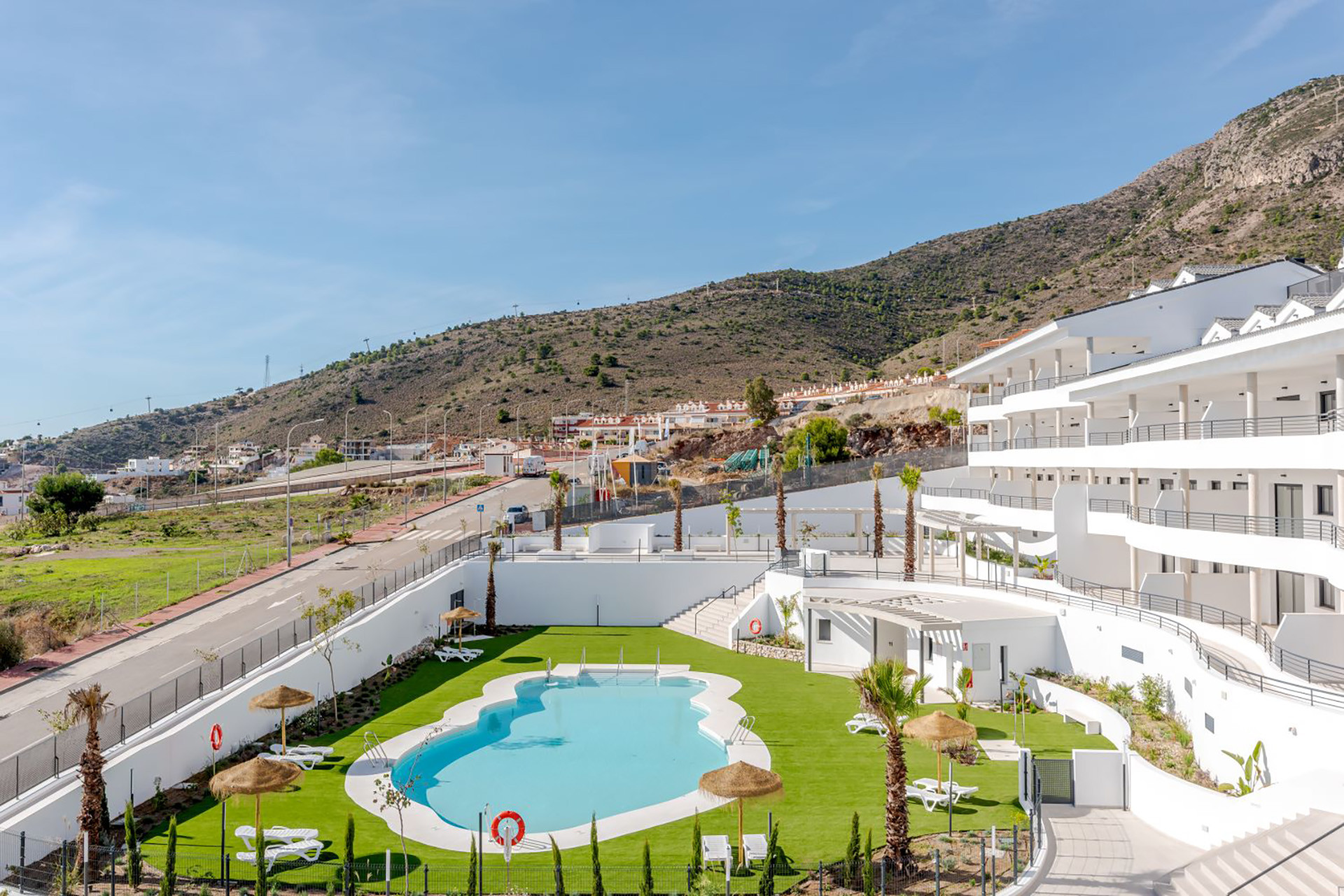 New-Build Apartments and Penthouses with Sea Views in Benalmádena