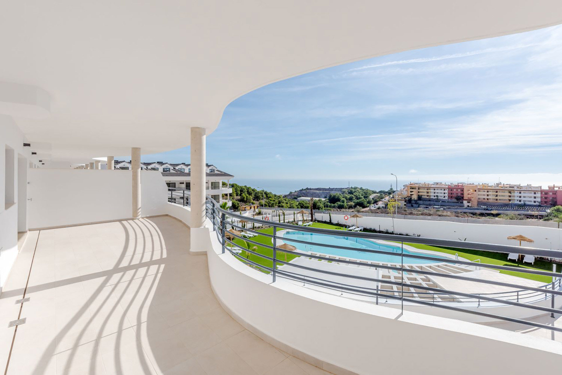New-Build Apartments and Penthouses with Sea Views in Benalmádena