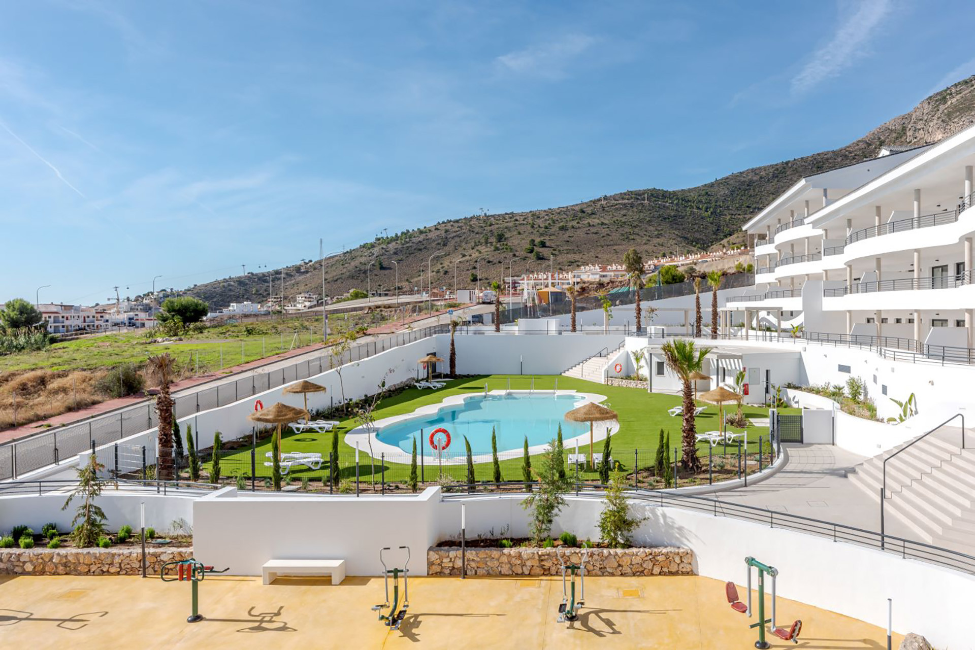 New-Build Apartments and Penthouses with Sea Views in Benalmádena