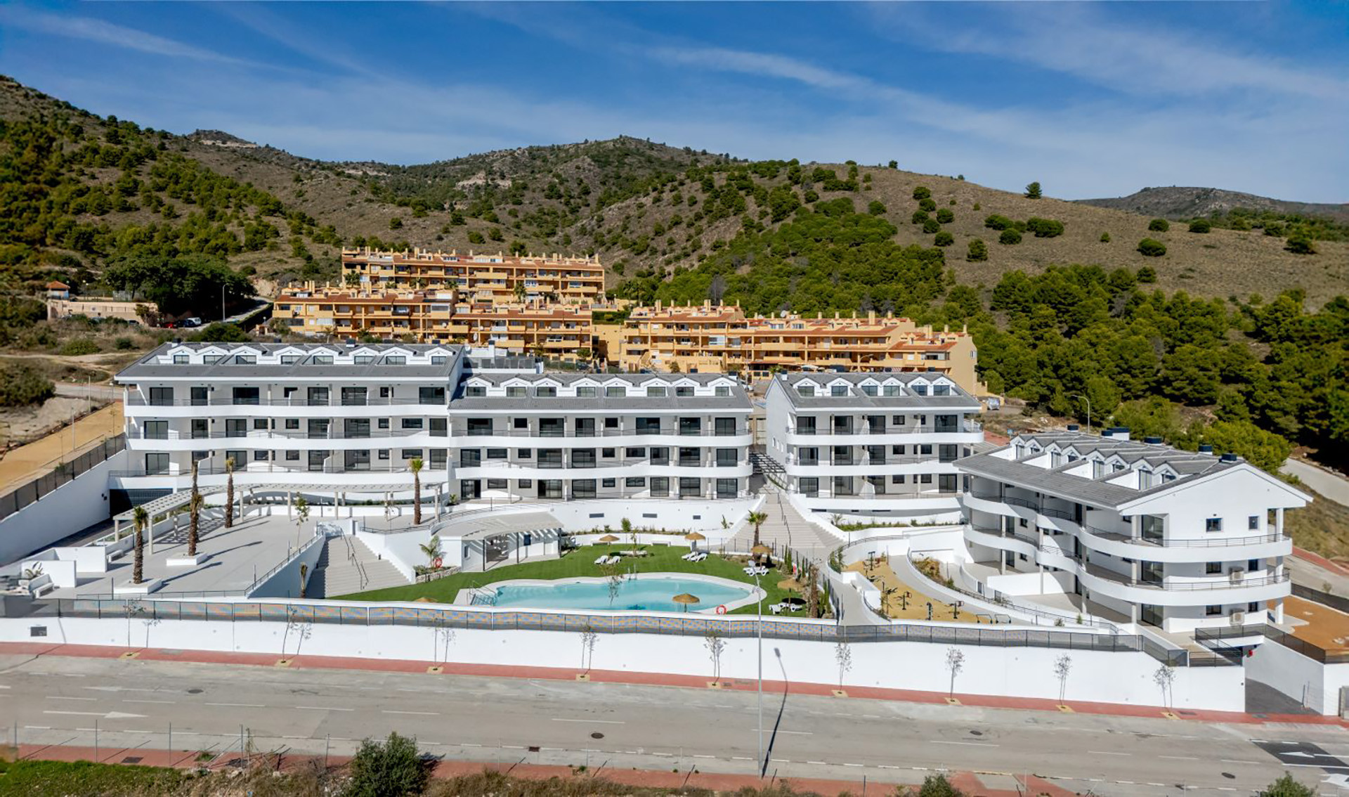 New-Build Apartments and Penthouses with Sea Views in Benalmádena
