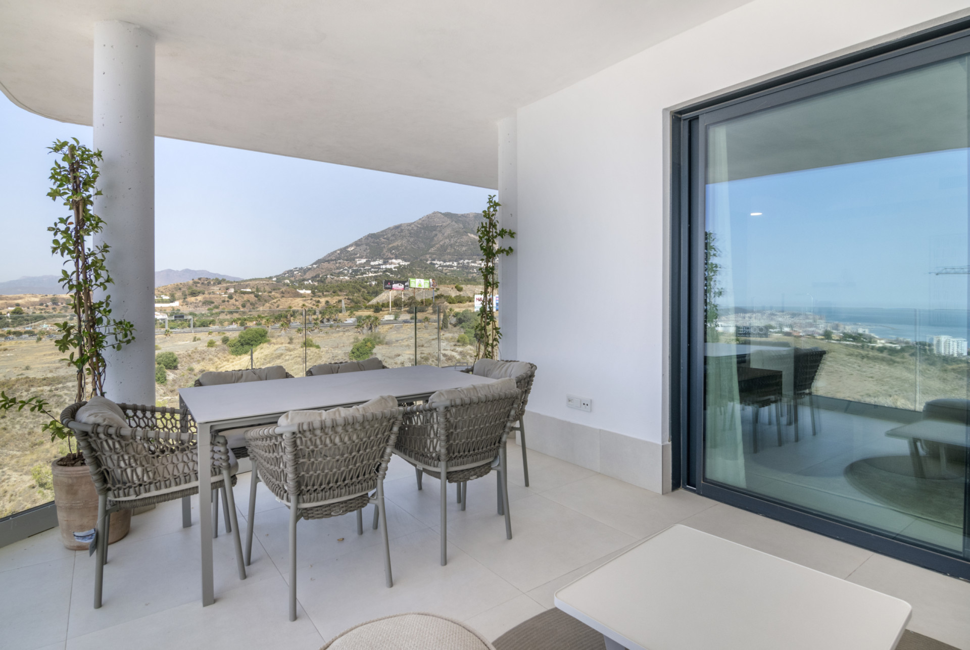 Move-In Ready Homes in One of El Higuerón’s Most Exclusive Settings
