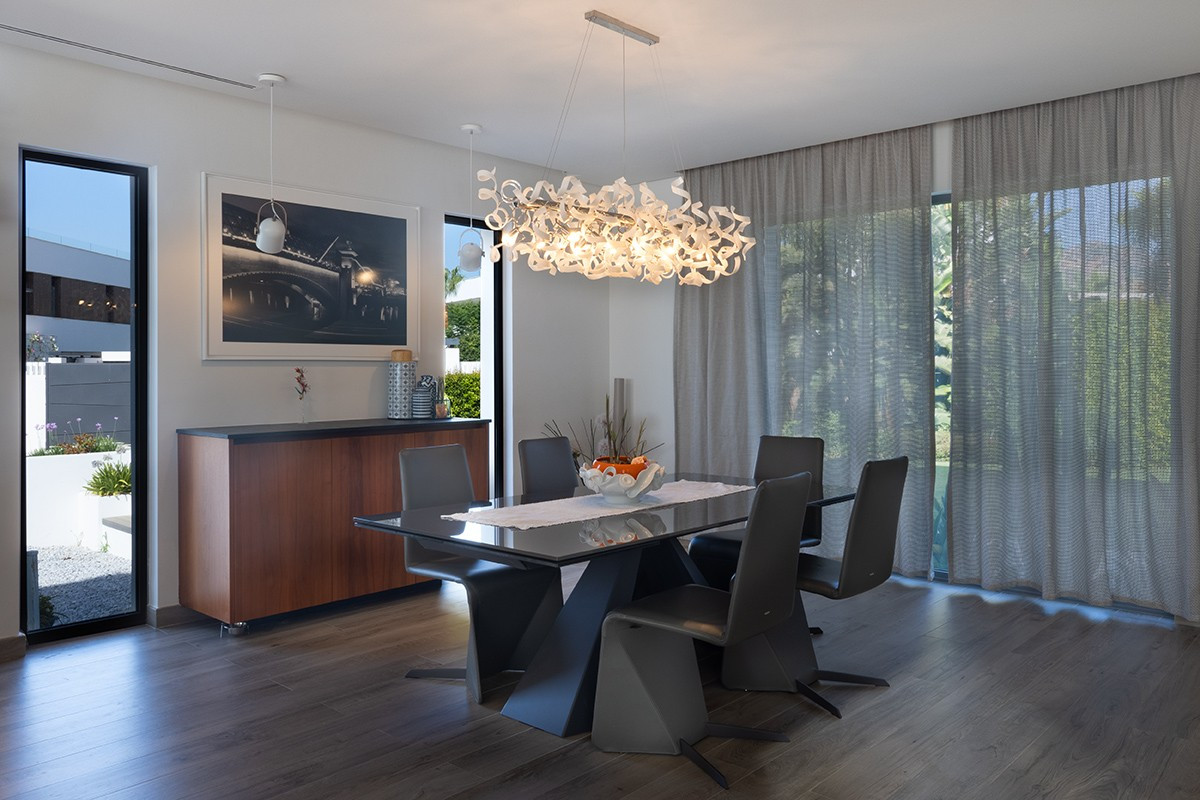 Fourteen luxury villas in an exclusive completed development in La Alqueria