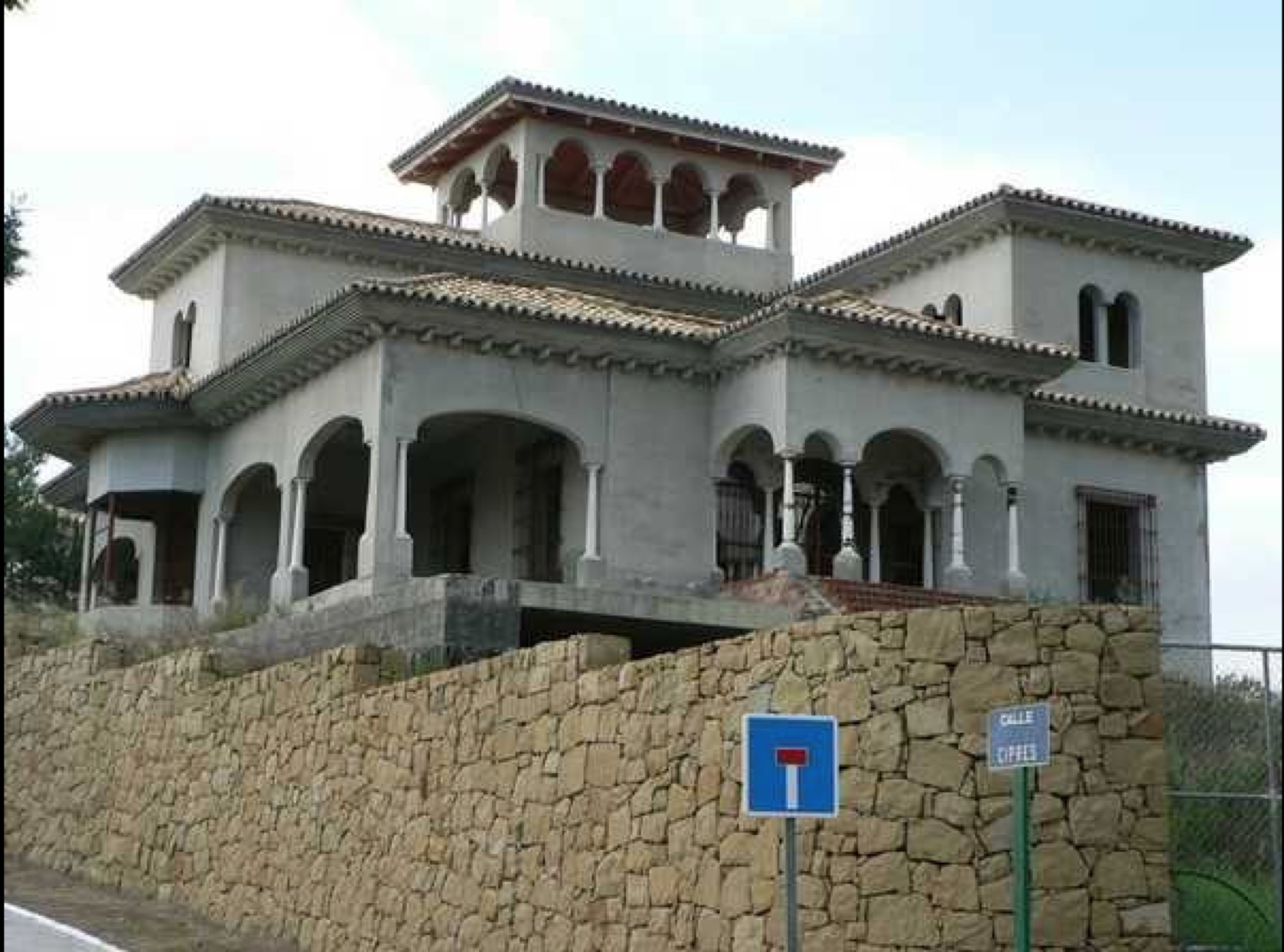 Villa for sale in Paraiso Alto, Estepona