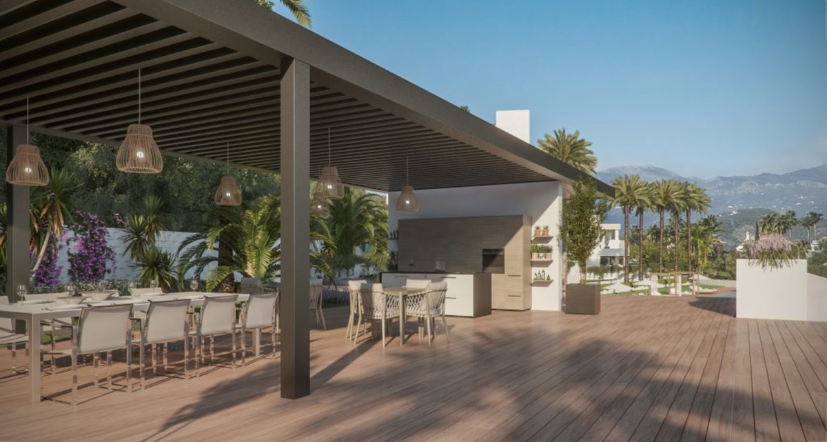 New project of apartments and penthouses located in an elevated position in the heart of Estepona with spectacular sea views