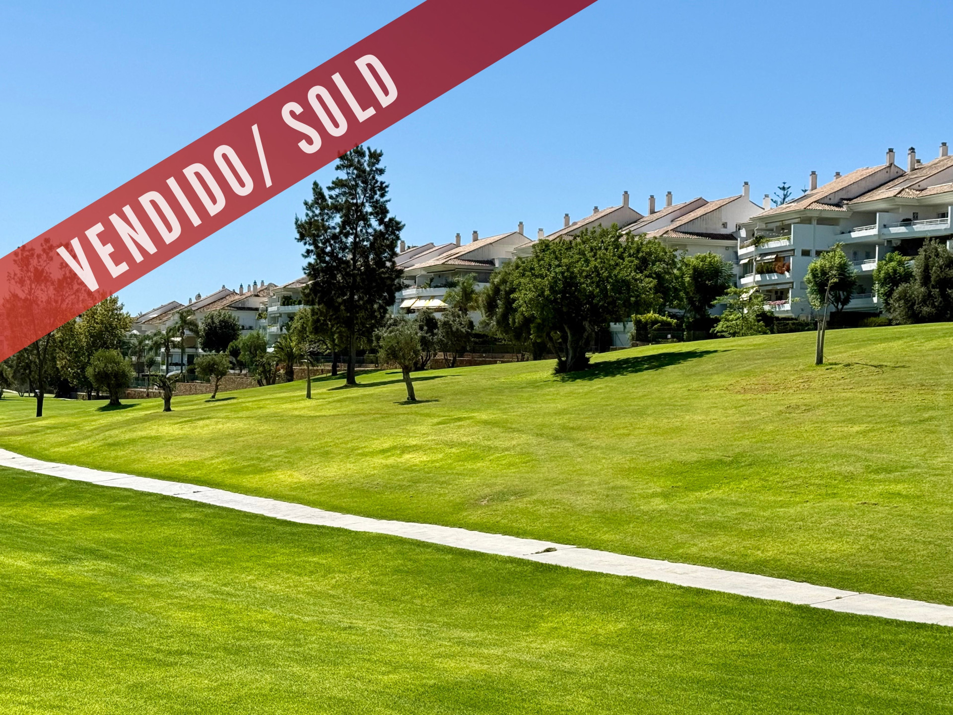 Ground floor apartment with private garden- front line golf in Guadalmina Baja - Hoyo 15