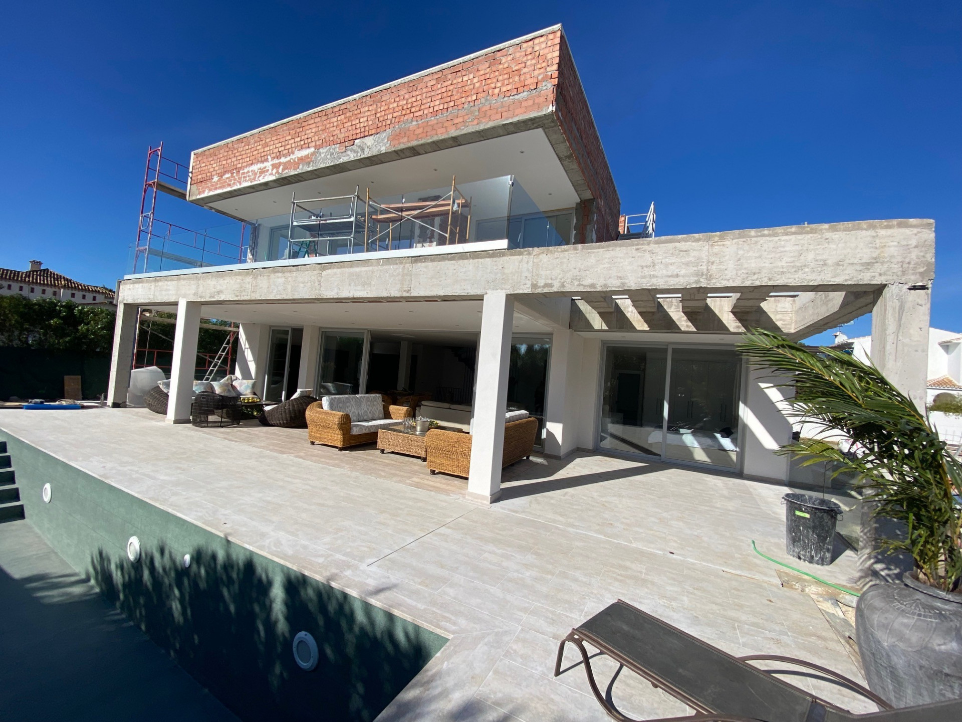 Newly built quality villa on the beach side of San Pedro de Alcántara