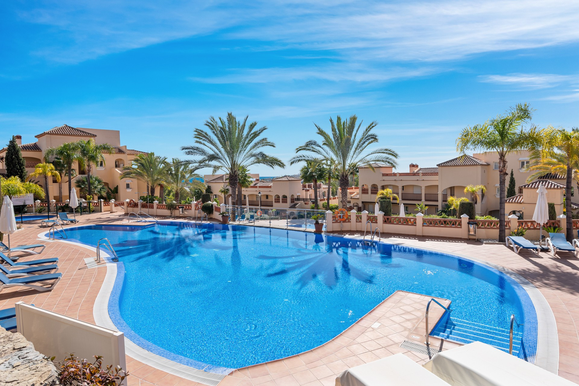 Spacious and private SW facing apartment in Marques de Atalaya
