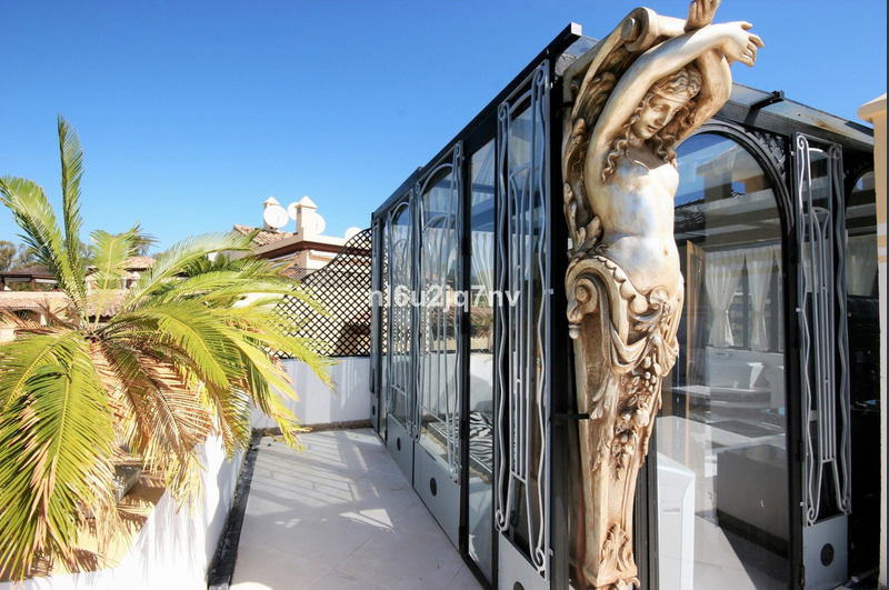 Penthouse for sale in San Pedro de Alcantara, 