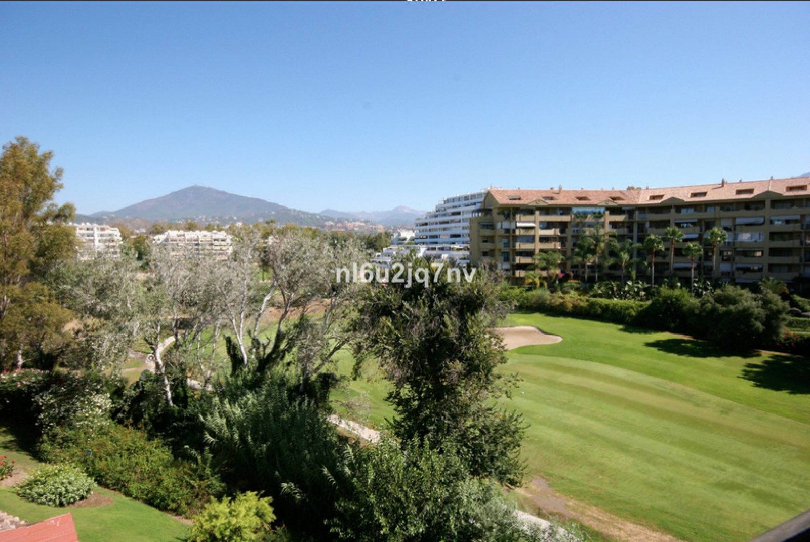 Stunning duplex penthouse in a small quiet complex frontline golf in the highly desirable area of Guadalmina Alta featuring a solarium with a private plunge pool