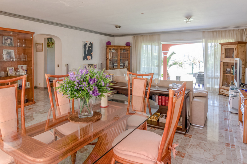 Semi Detached House for sale in Estepona, 