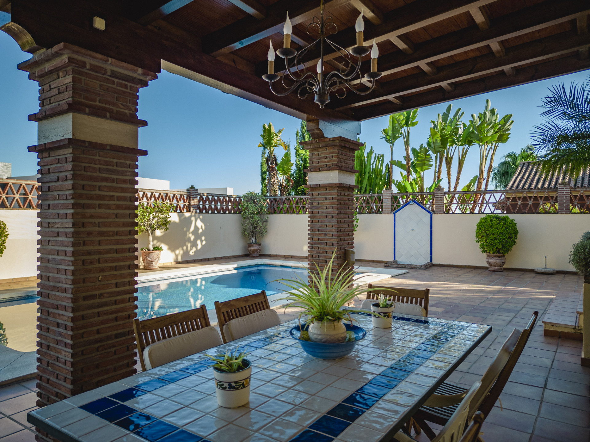 Fantastic family home located very close to the Guadalmina golf club