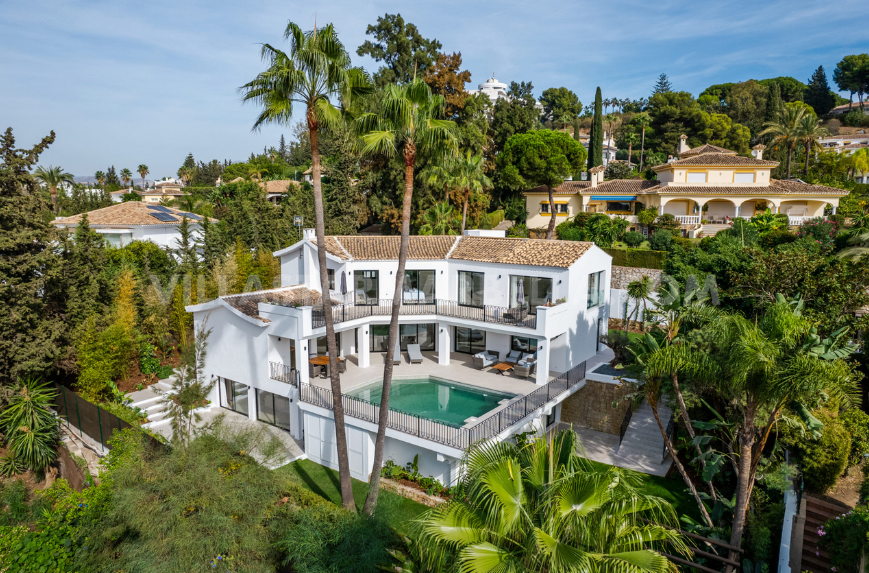Preciosa villa mediterránea con interiores modernos en El Paraíso
