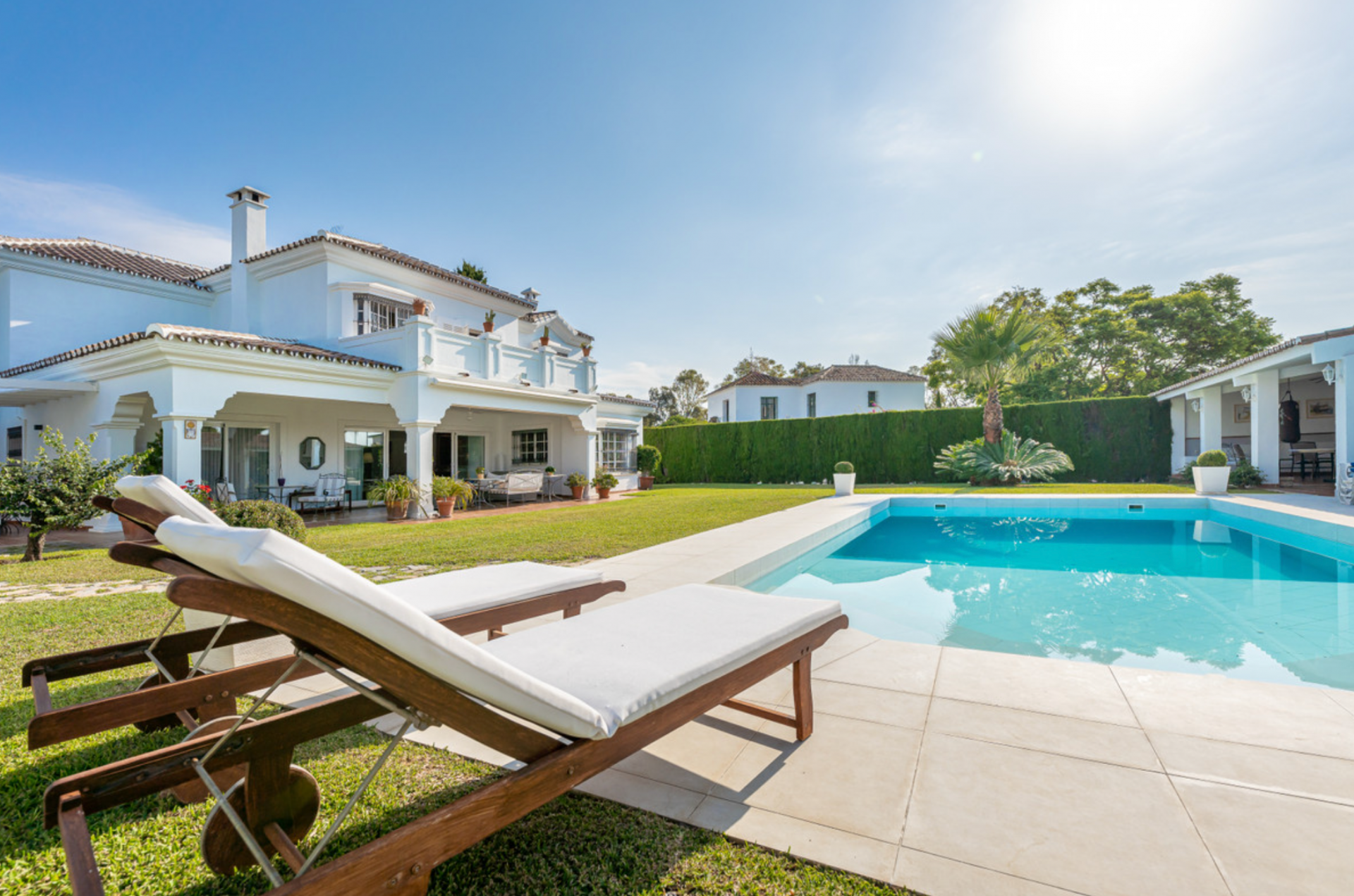 Magnificent villa situated in the prestigious area of Casasola - Guadalmina Baja very close to the beach