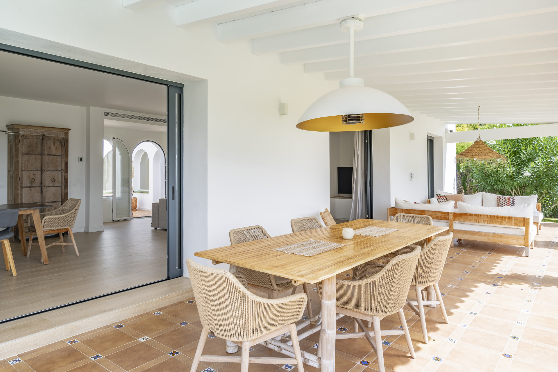 Amazing recently renovated four bedroom villa in Paraiso Alto