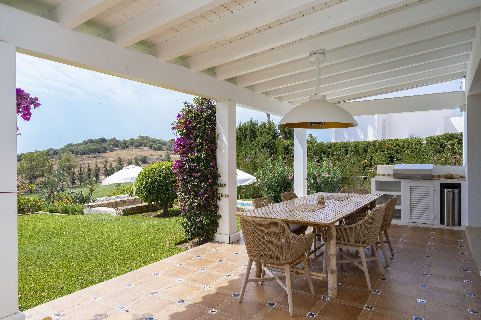 Amazing recently renovated four bedroom villa in Paraiso Alto