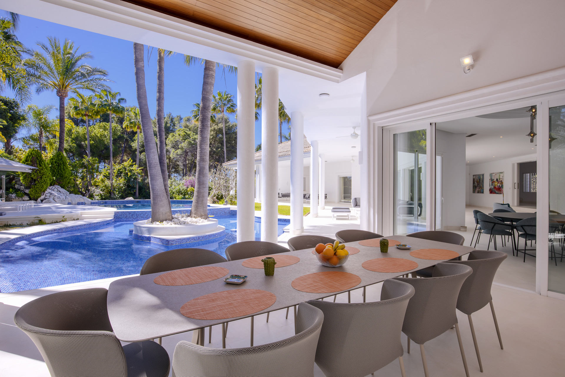 Majestic beachside villa in the prestigious Guadalmina Baja.POCKET LISTING!! NOT ALLOWED TO ADVERTISE ON ANY SITE - PORTALS OR SOCIAL MEDIA INCLUDING  YOUR WEBSITE!! PICTURES AND MATERIAL COULD BE SENT ONLY TO POTENTIAL CLIENTS!!