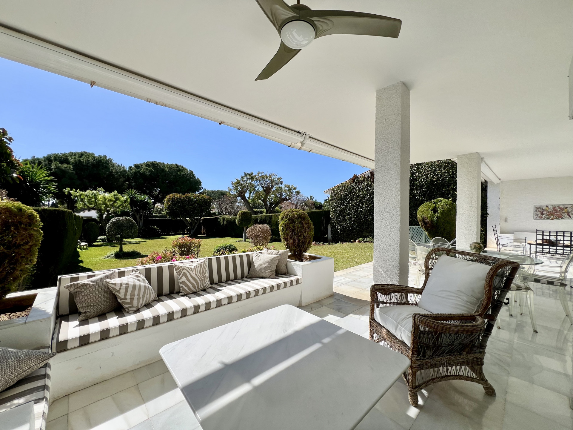 Magnificent Villa/Townhouse in Guadalmina Baja, located in the best complex of Guadalmina