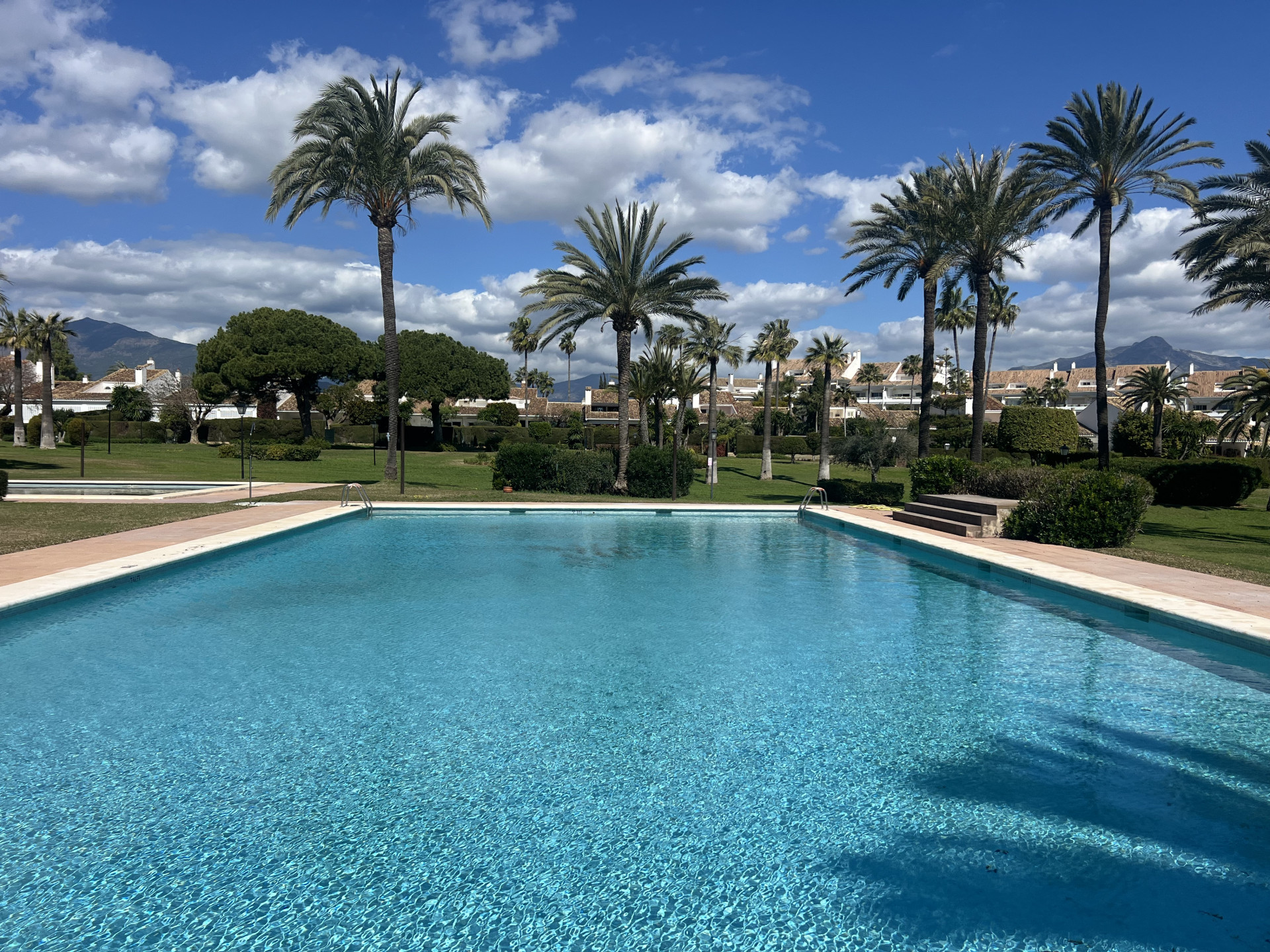 Magnificent Villa/Townhouse in Guadalmina Baja, located in the best complex of Guadalmina