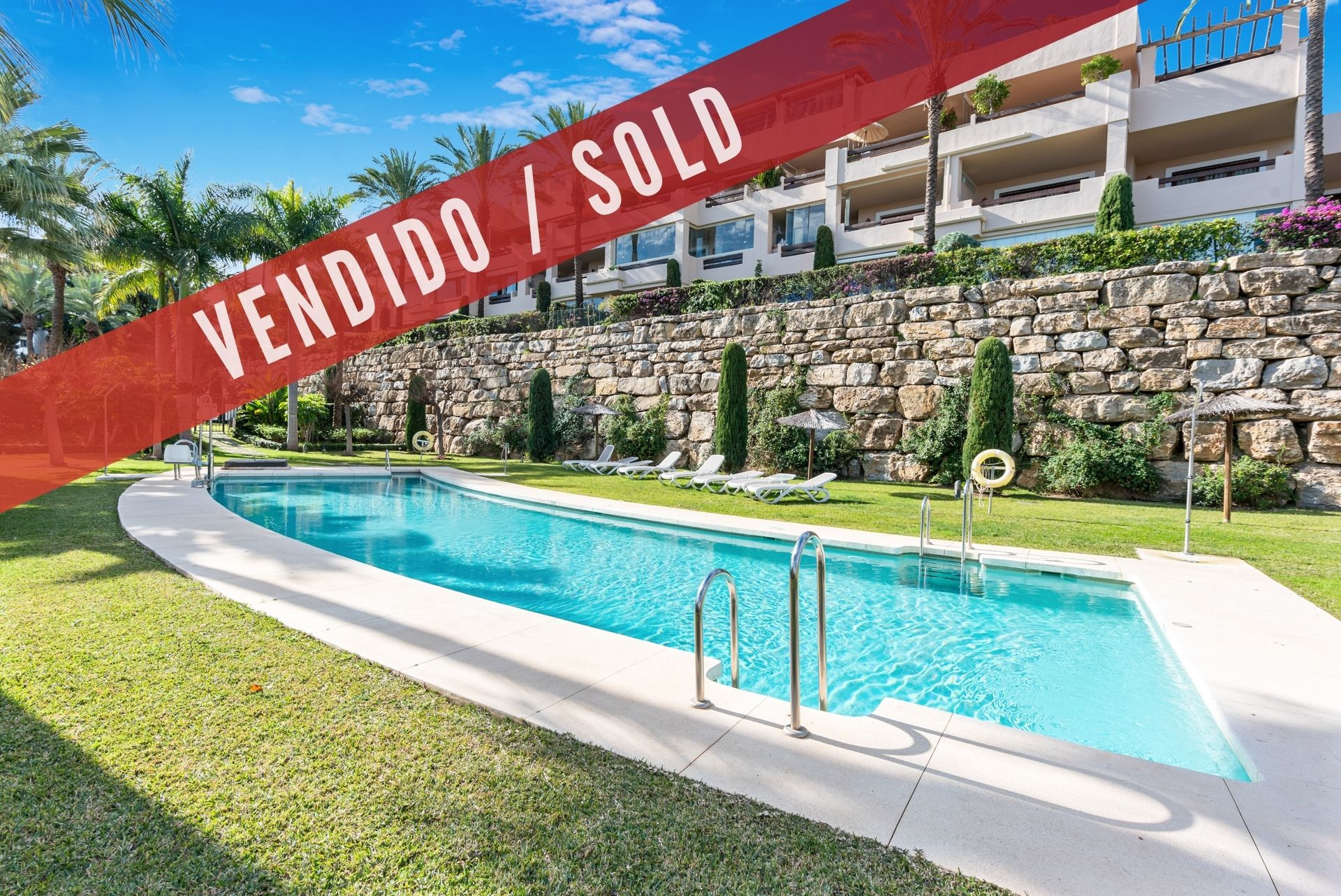Apartamento con vistas panorámicas al mar en Paraiso Hills, Estepona Este – Espaciosa propiedad de 3 dormitorios en la Costa del Sol