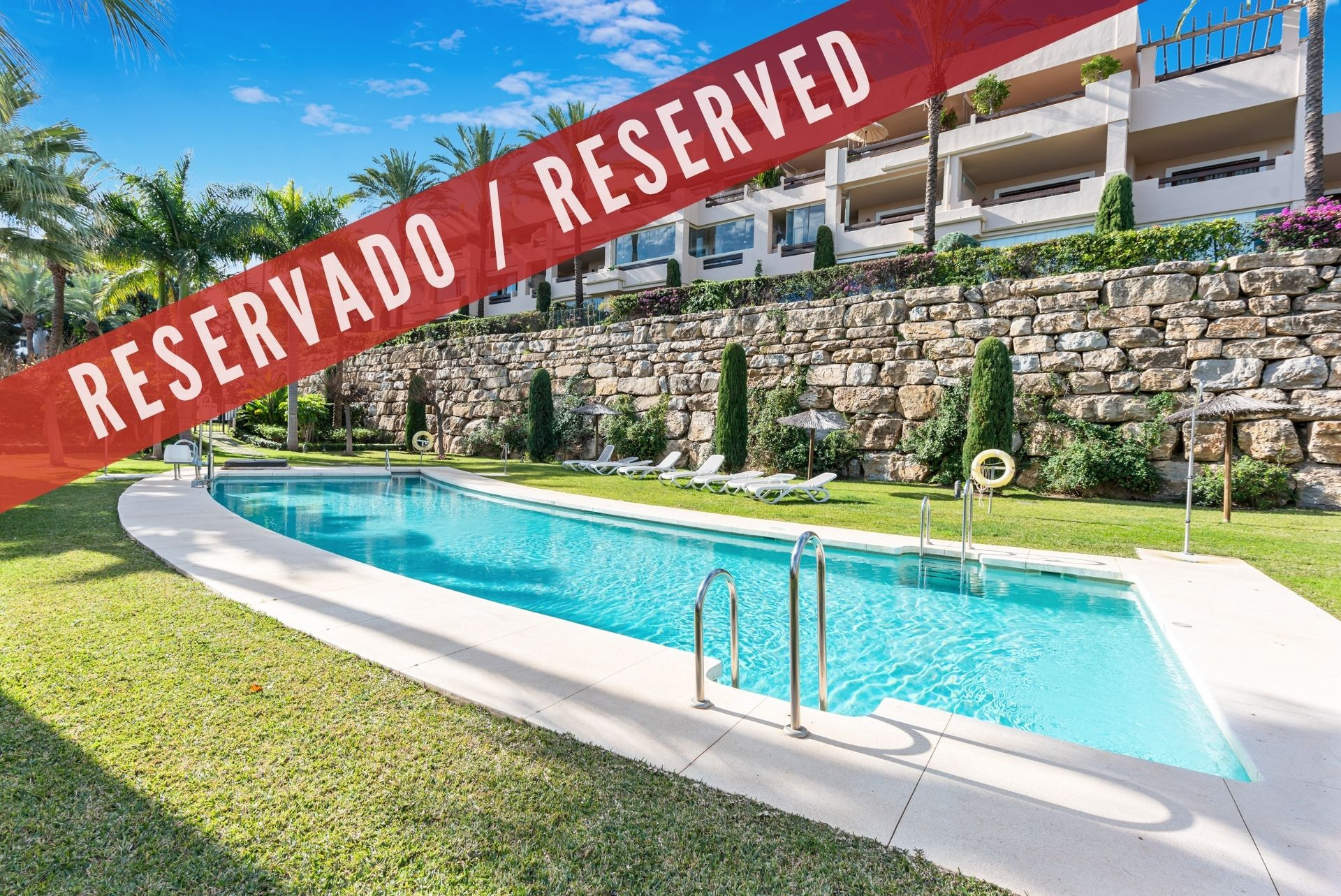 Apartamento con vistas panorámicas al mar en Paraiso Hills, Estepona Este – Espaciosa propiedad de 3 dormitorios en la Costa del Sol