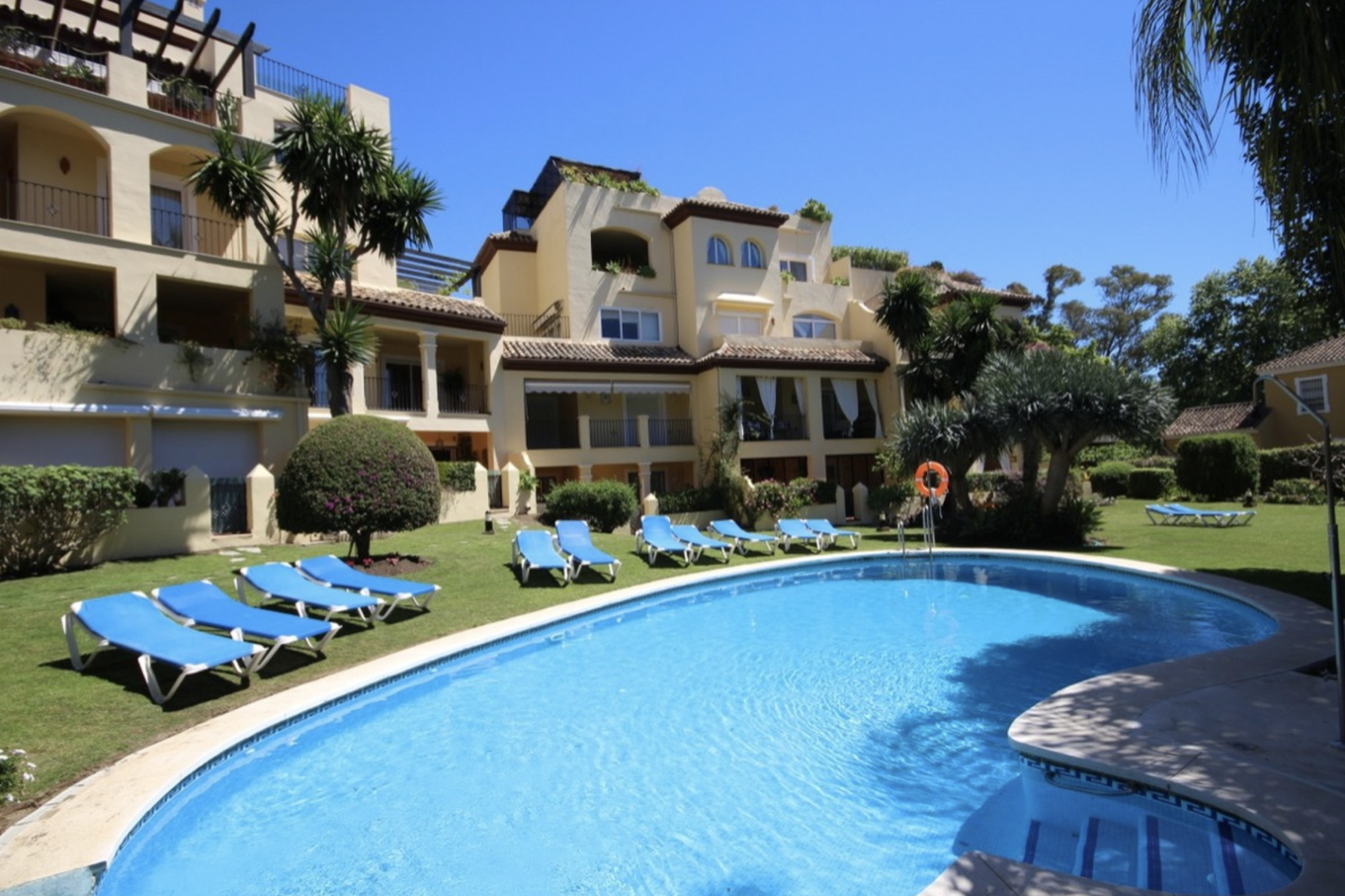 Frontline Golf in Guadalmina Alta – Originally a 3-bedroom apartment, now converted into 2 bedrooms