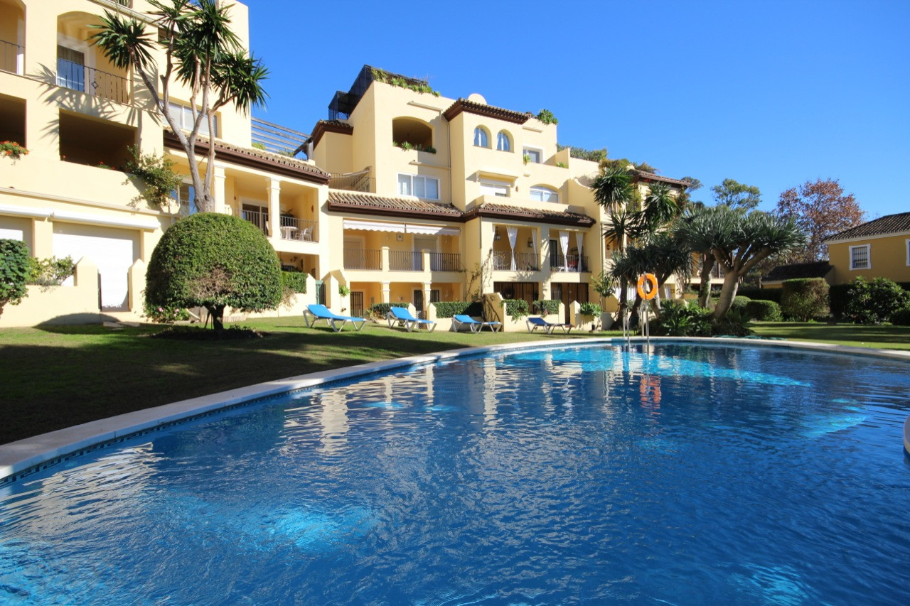 Frontline Golf in Guadalmina Alta – Originally a 3-bedroom apartment, now converted into 2 bedrooms