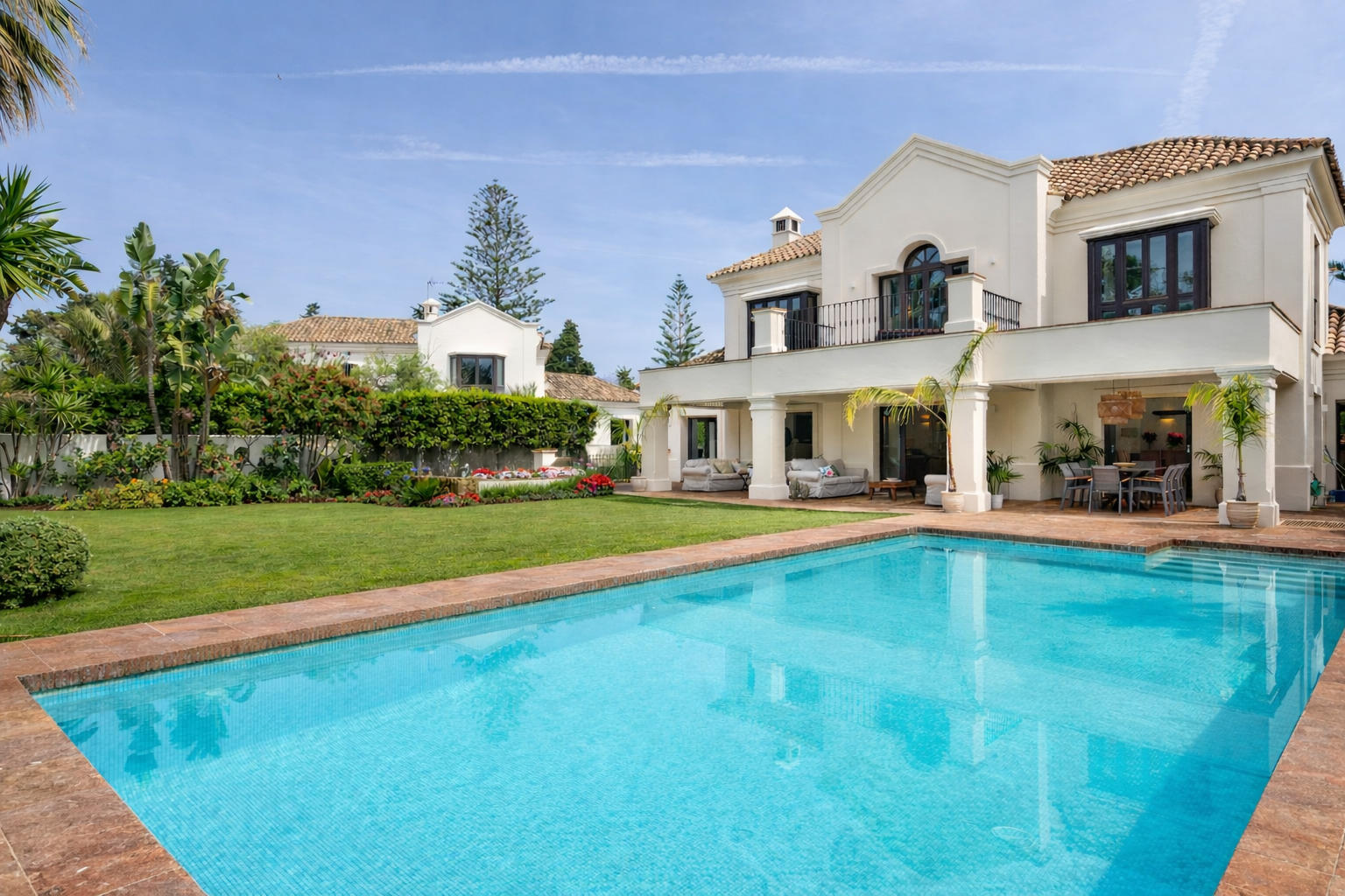 Guadalmina Baja - Casasola- Luxury villa for rent long & short term close to the beach and to all kind of amenities.