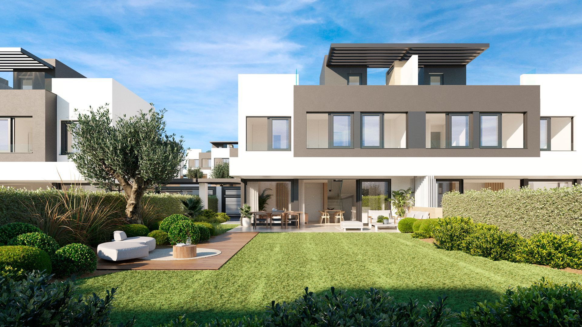Semi-detached villa with private swimming pool next to Atalaya Golf