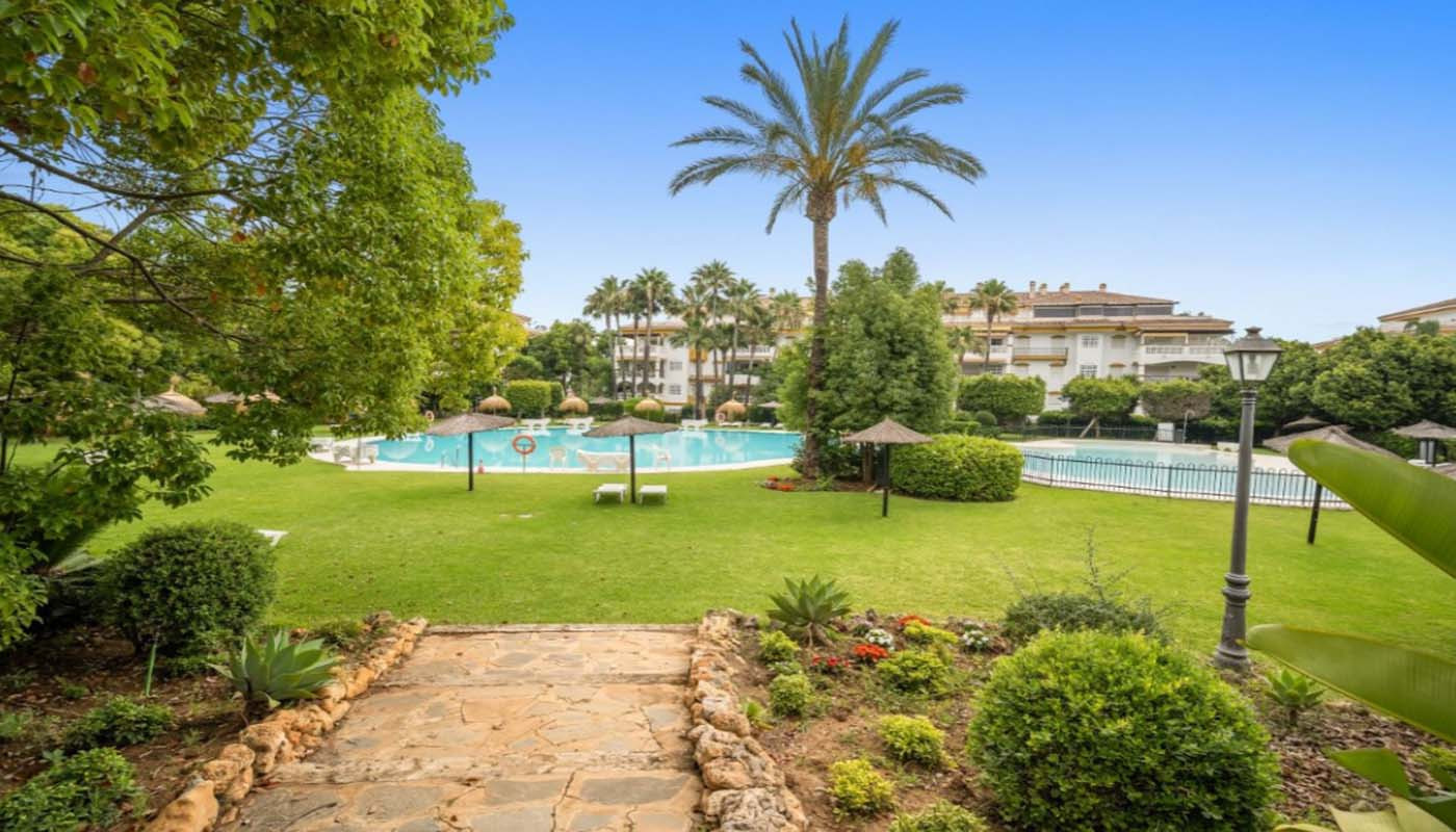 Appartement spectaculaire situé à seulement 10 minutes à pied de Puerto Banús.