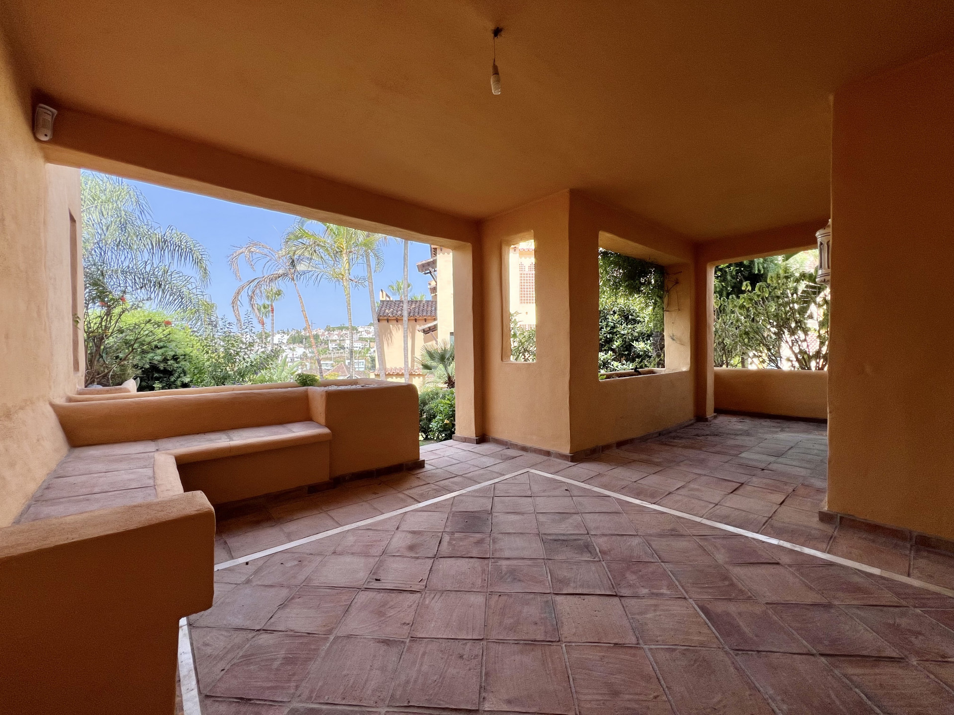 Exceptional opportunity!! corner ground floor apartment in El Campanario. An ideal renovation project