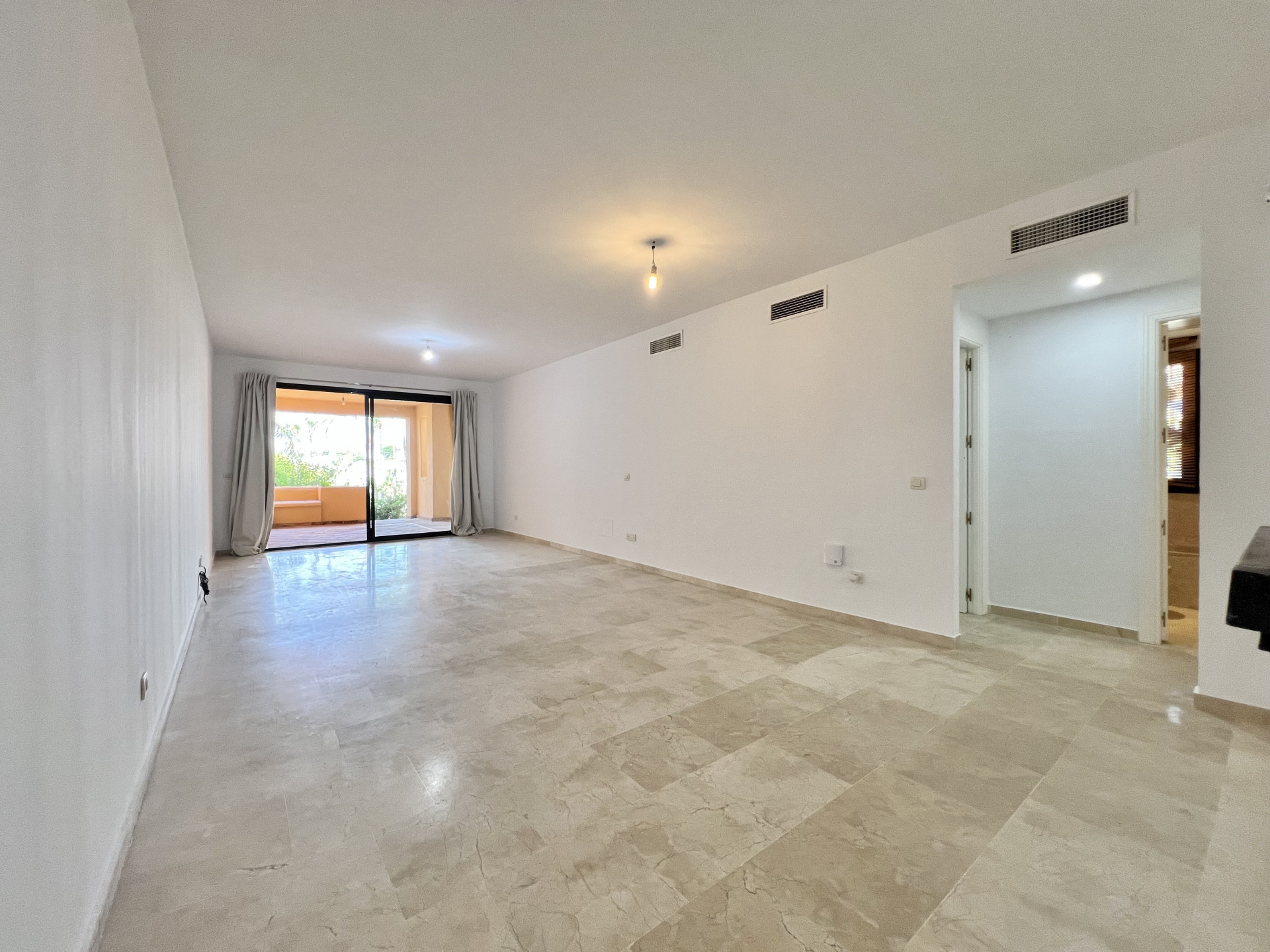 Exceptional opportunity!! corner ground floor apartment in El Campanario. An ideal renovation project