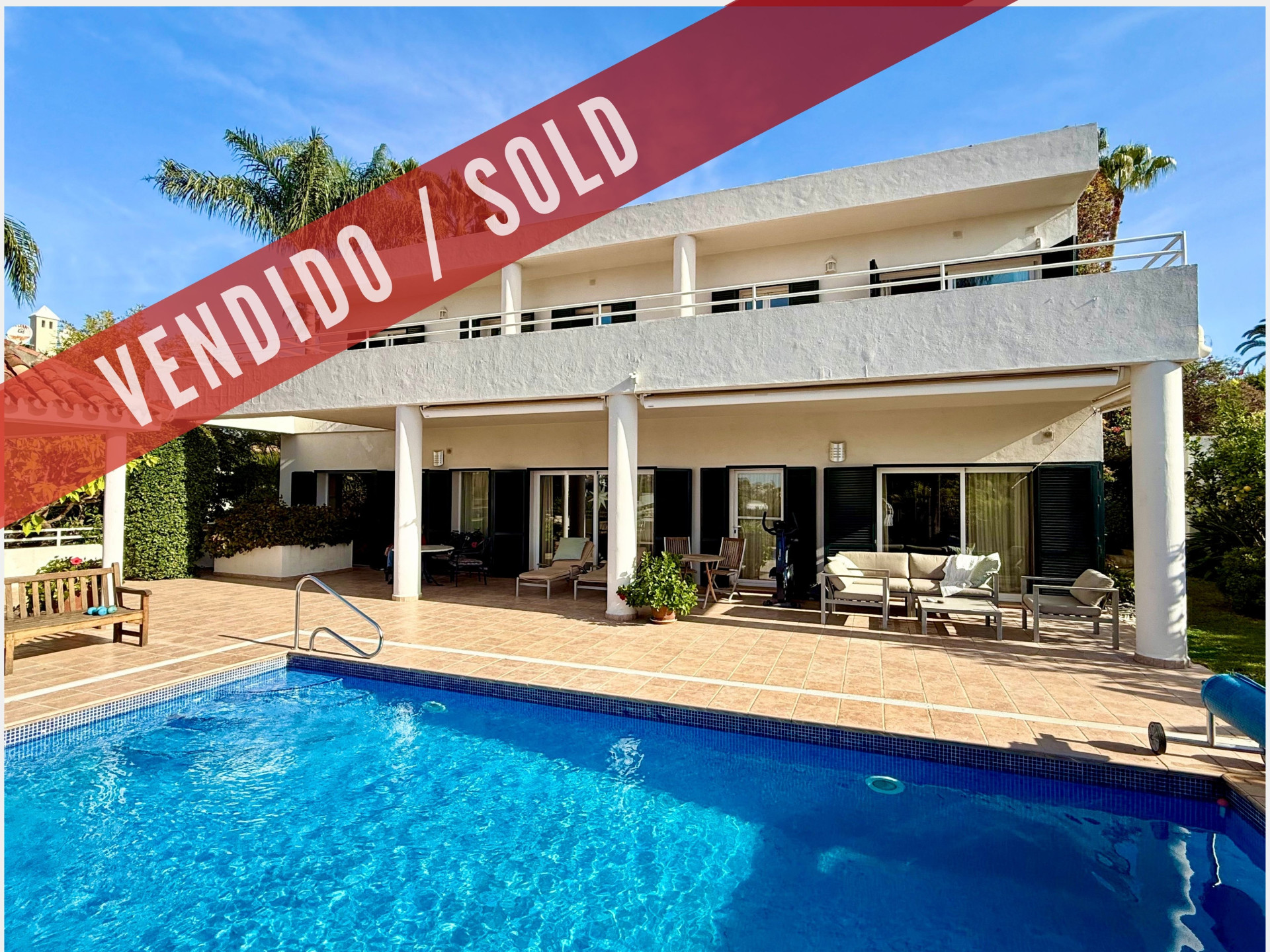 Nice contemporary style villa set on a quiet street in  Guadalmina Alta