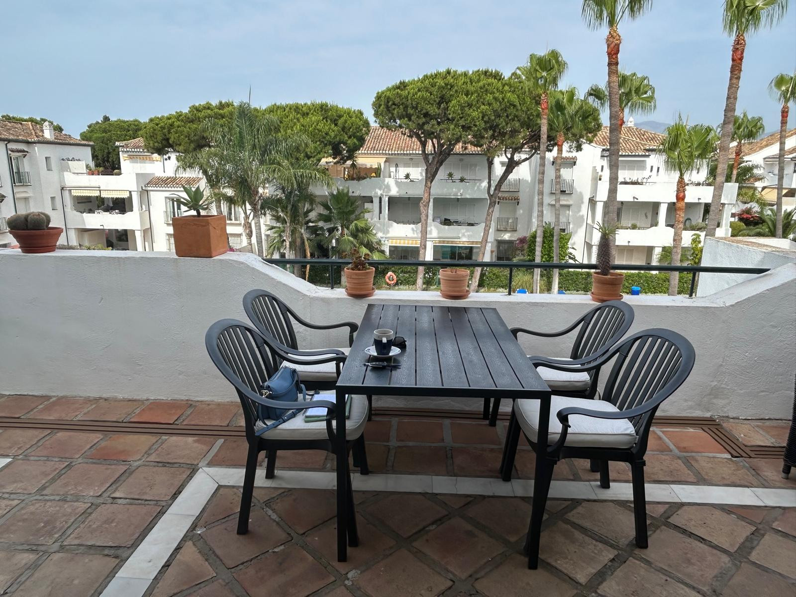 SOLO DISPONIBLE PARA ALQUILER DE TEMPORADA - ¡VER DESCRIPCIÓN COMPLETA!. Hermoso complejo residencial con impresionantes jardines y cinco piscinas comunitarias.