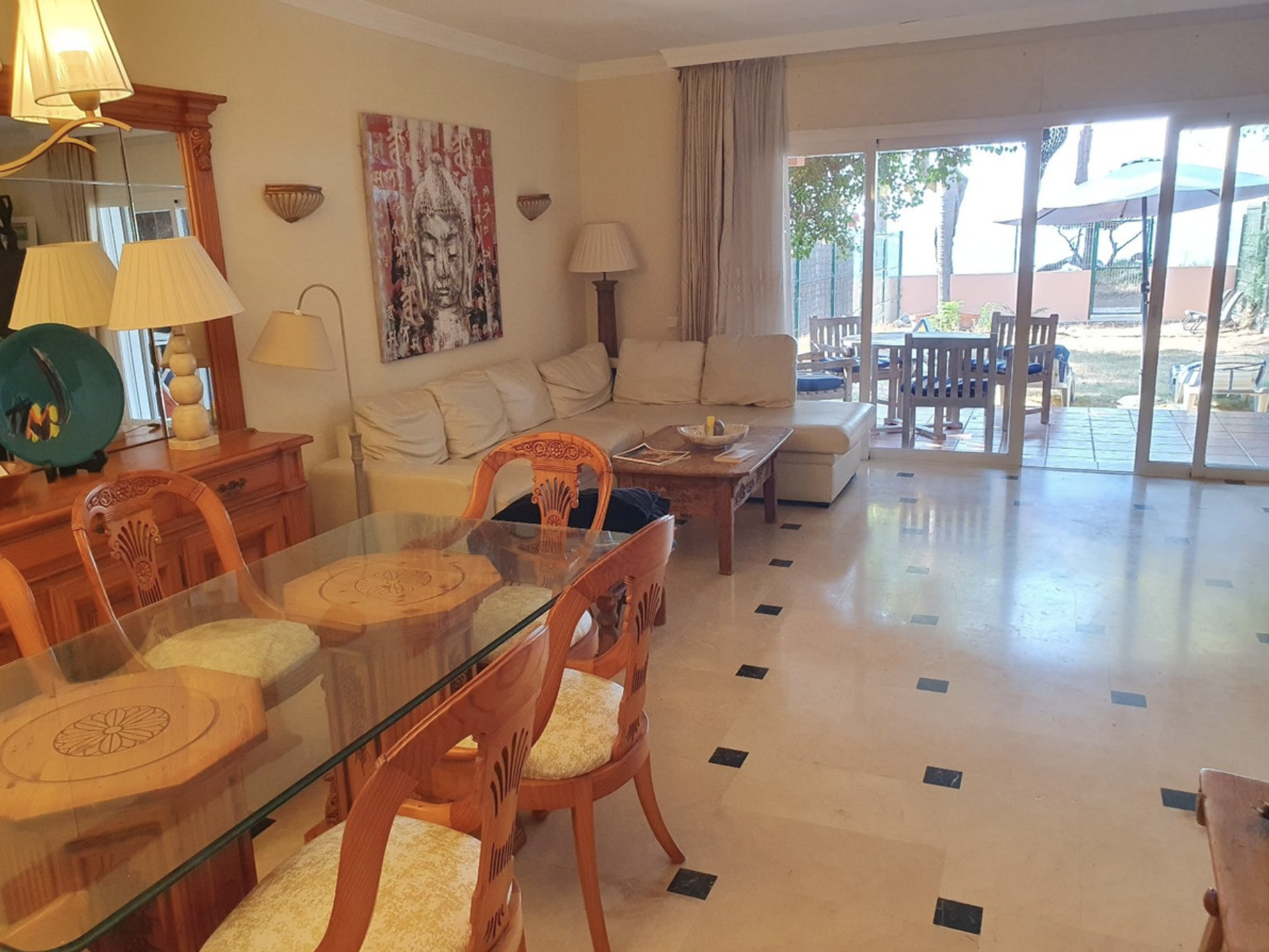 Magnificent beachfront townhouse in El Presidente