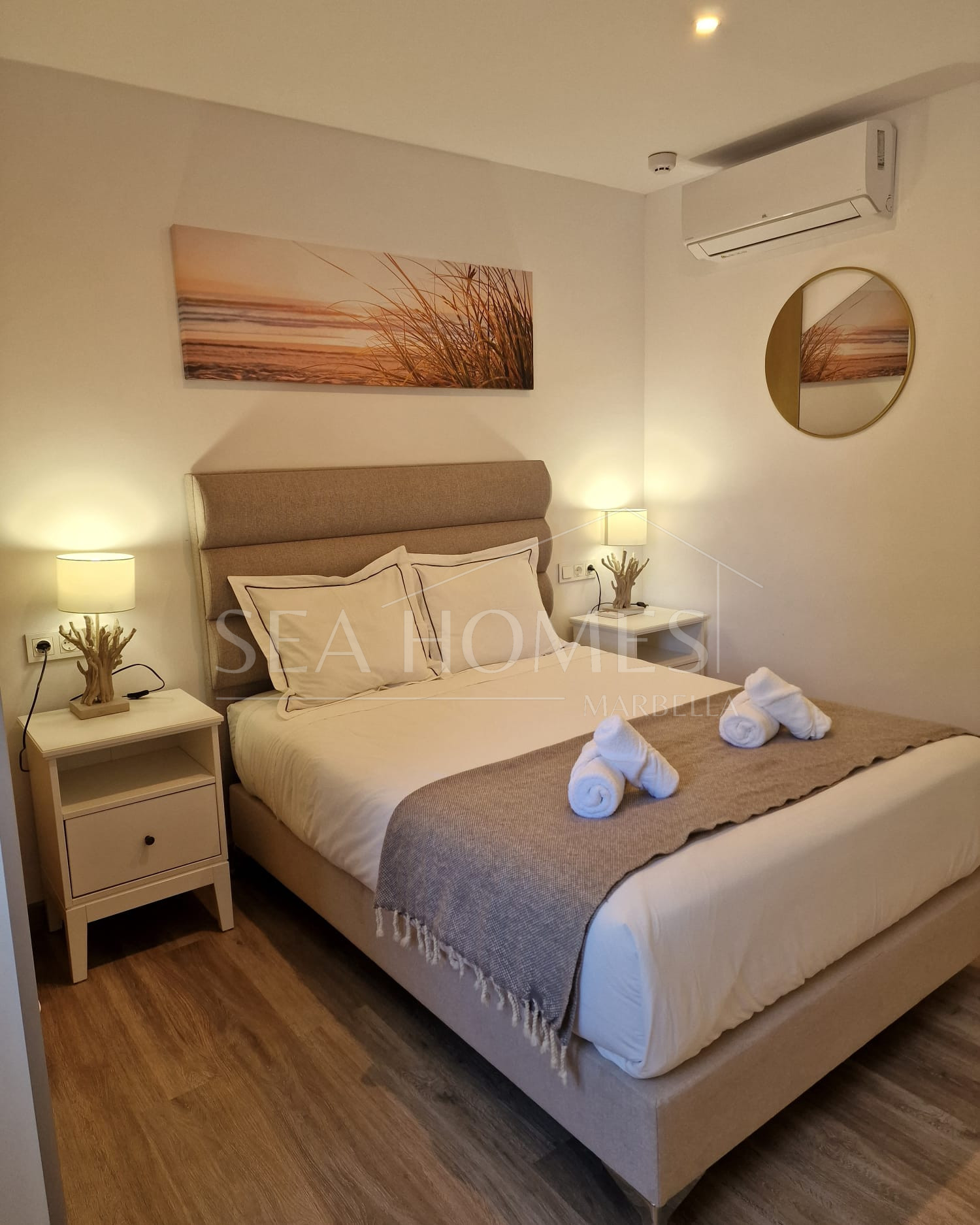 Investment Opportunity: 4 Bedroom Townhouse 15 Minutes from Marbella